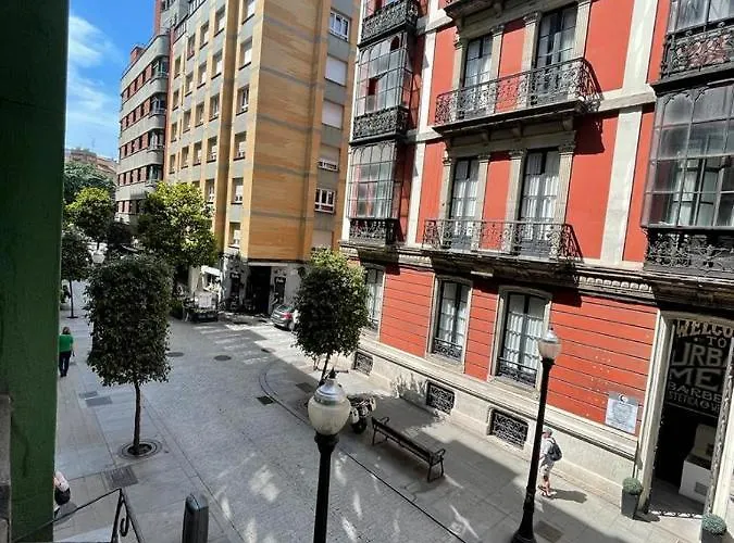 Daire Bonito Piso En Centro Playa Gijón