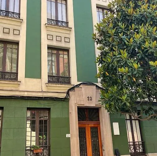 Bonito Piso En Centro Playa *